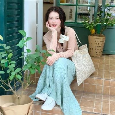 我为救校花而死她重生后倒追我